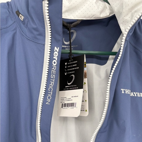 ZERO RESTRICTION THE PLAYERS HOODED OLIVIA JACKET in STORM/WHITE - Picture 8 of 16